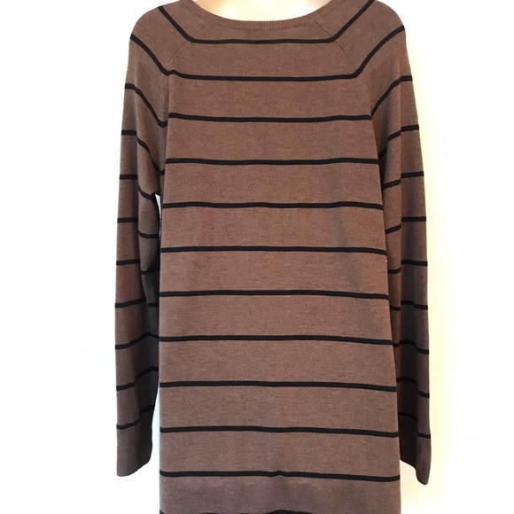 Long flattering Calson sweater - Picture 4 of 5